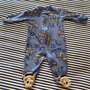 Carter’s Lion Sleep & Play Outfit